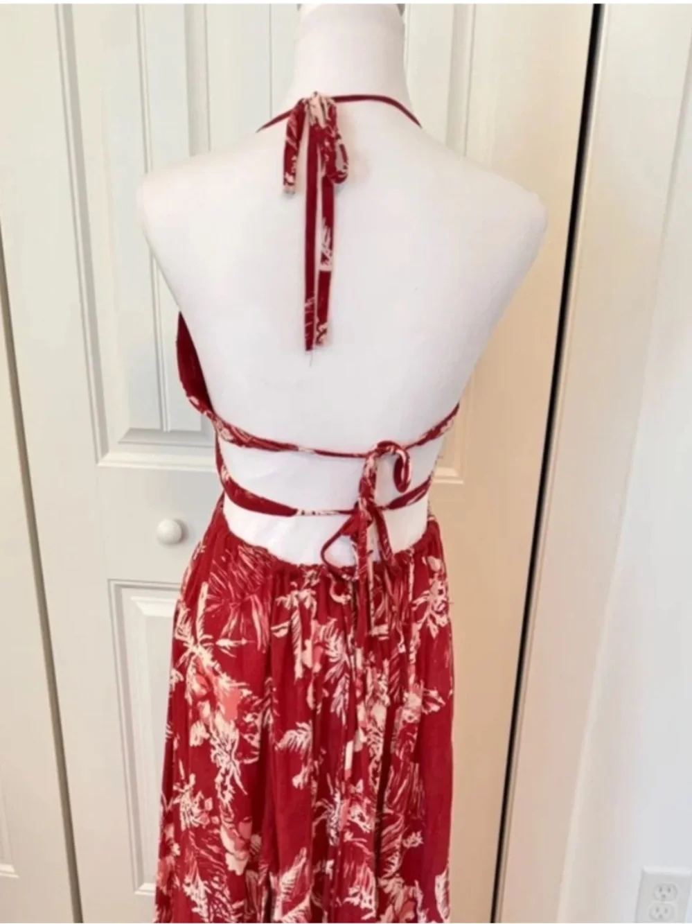 Free people Size medium Floral Halter woman's Maxi Dress - Picture 11 of 11